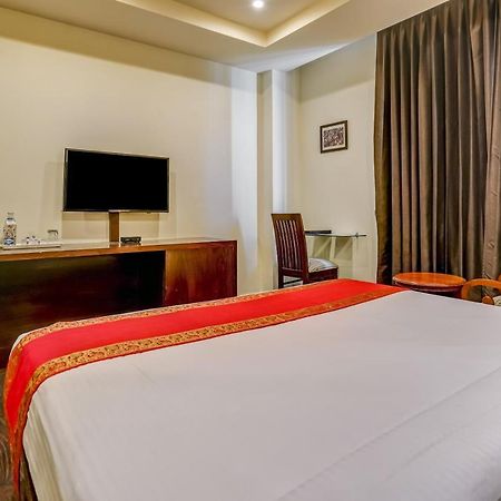 Townhouse 552Hotel Royal Court Jalandhar Esterno foto