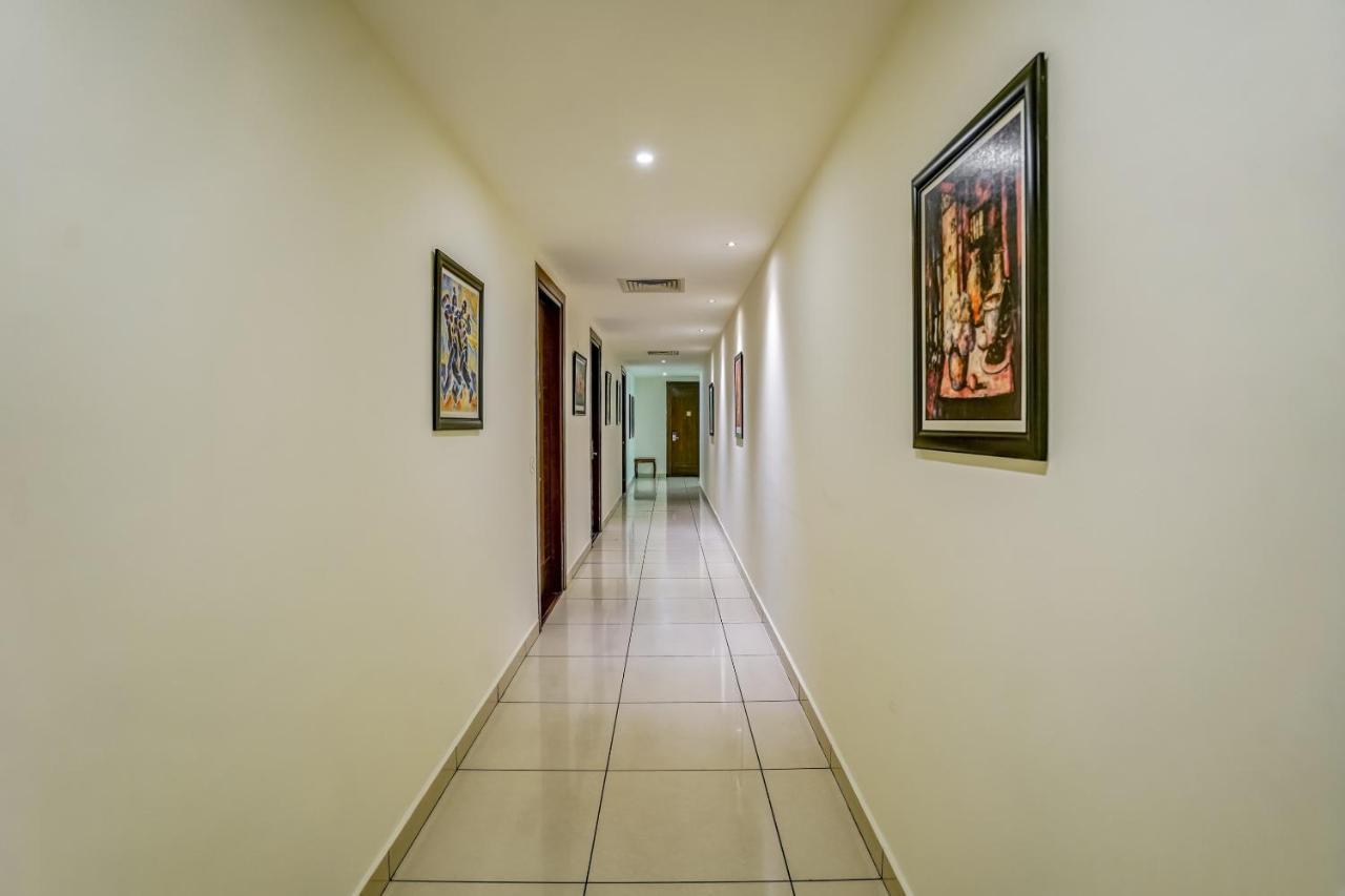 Townhouse 552Hotel Royal Court Jalandhar Esterno foto
