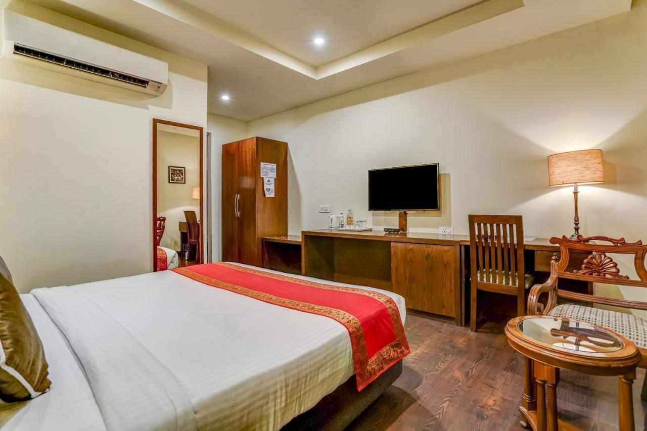 Townhouse 552Hotel Royal Court Jalandhar Esterno foto