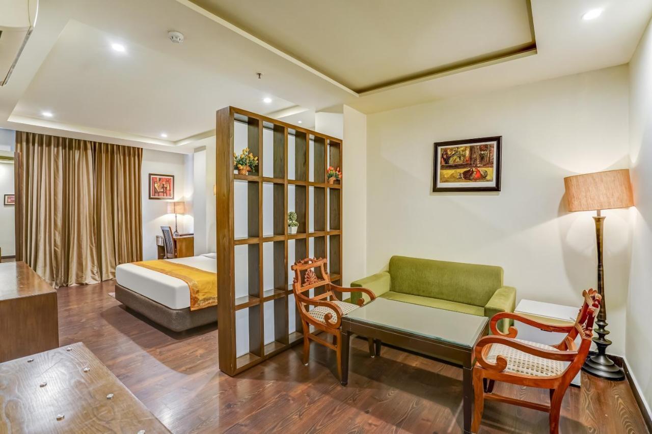 Townhouse 552Hotel Royal Court Jalandhar Esterno foto