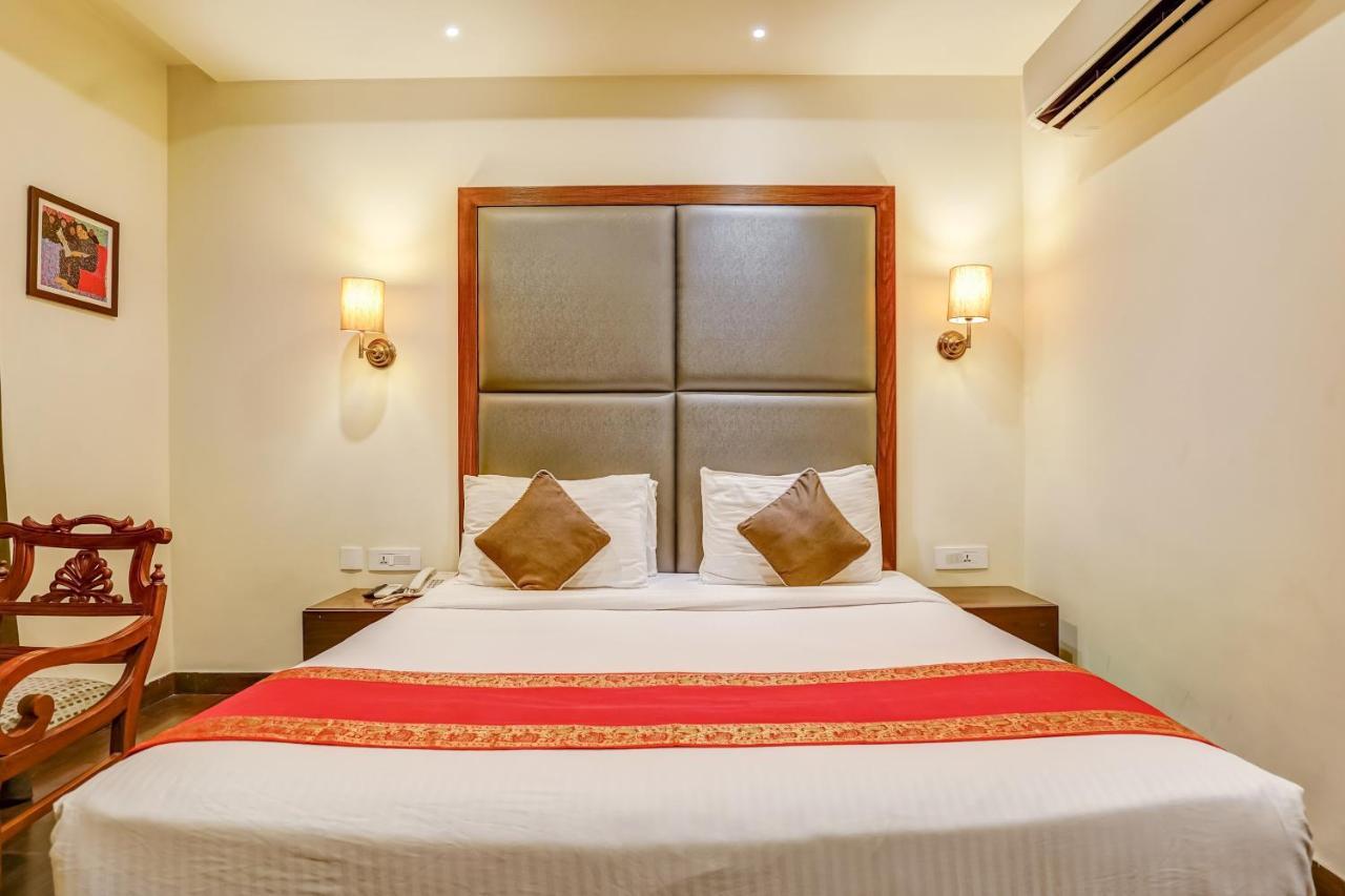 Townhouse 552Hotel Royal Court Jalandhar Esterno foto