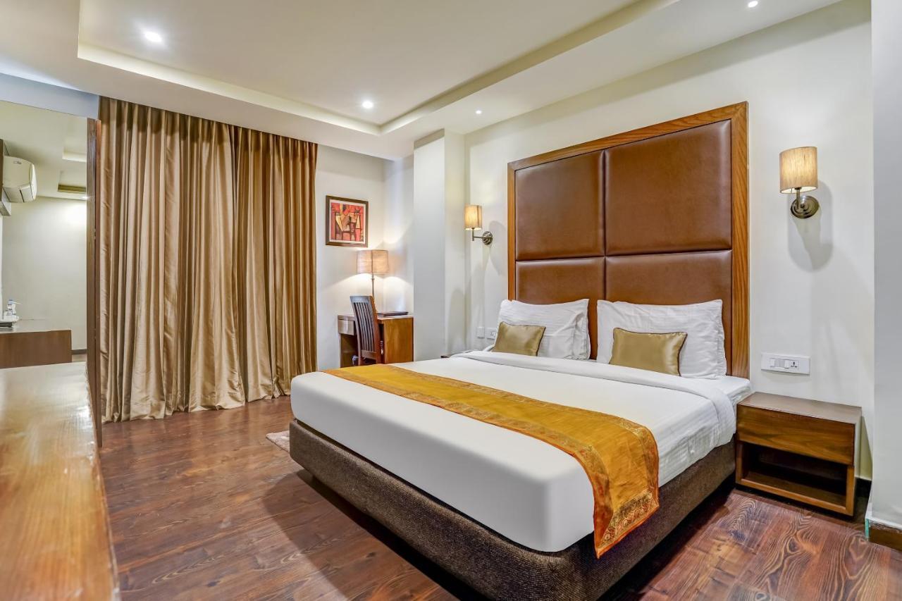 Townhouse 552Hotel Royal Court Jalandhar Esterno foto